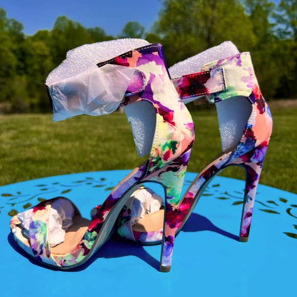Glister flowered heels - Picture 1 of 5